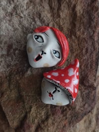 Image 4 of TWIGGY 
