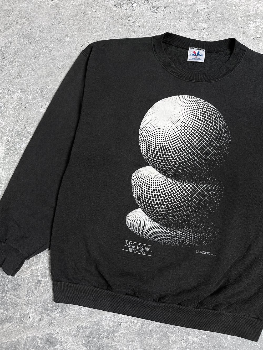 MC Escher 1990 ‘The Three Spheres’ Geometrical Art Sweatshirt