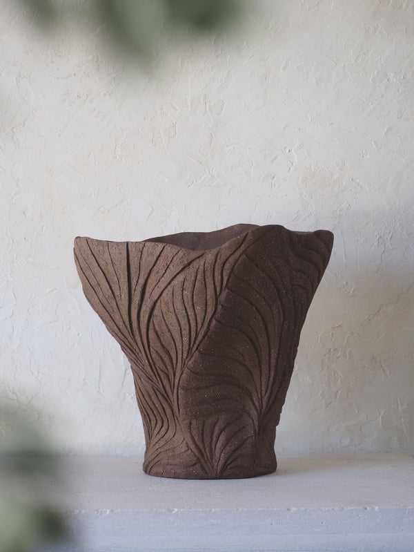 RIPPLES earth vase