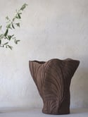 RIPPLES earth vase