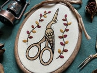 Image 4 of Stork Scissors 4x5½" Embroidery Hoop