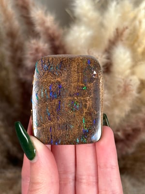 AUSTRALIAN BOULDER OPAL WITH RAINBOW VEINS B