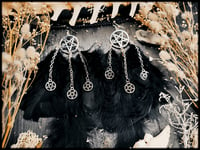 Image 4 of Nebelkrähe - Pentagram feather earrings