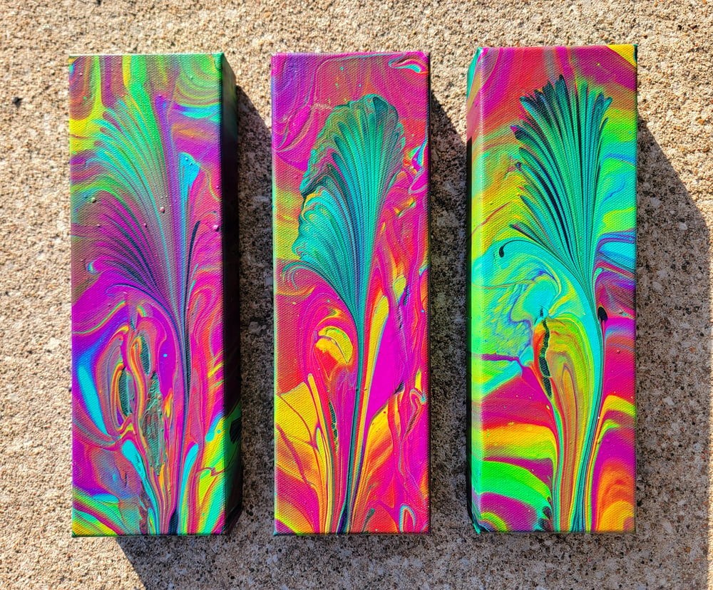 Image of 8x10 & Triptych pours