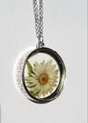 3D Daisy necklace