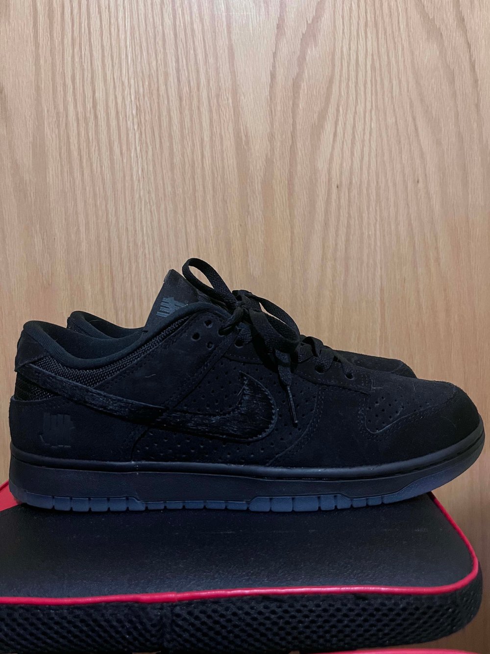 Nike Dunk Low SP Undefeated 5 On It