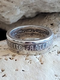 Image 5 of Bague ancienne pièce de monnaie 2 Franc Philadelphie 1944 " liberté egalité fraternité "