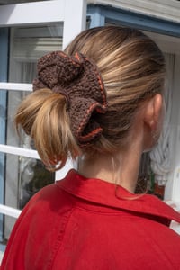 Image 4 of no tie scrunchies