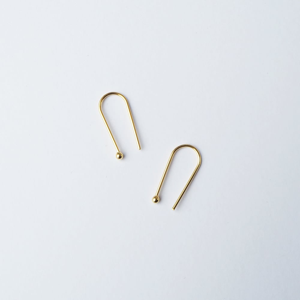 Image of Small Arc Earrings in Gold
