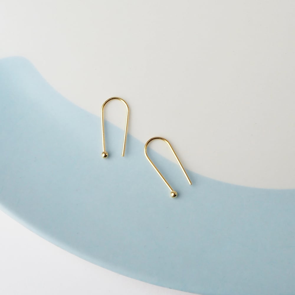 Image of Small Arc Earrings in Gold