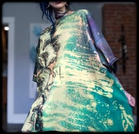 Image 3 of ABSTRacT Tee UV (4XL)