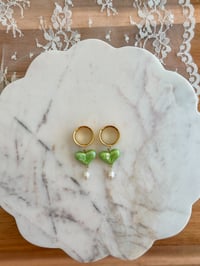 Image 1 of Green Sweet Heart Dangles (Gold)
