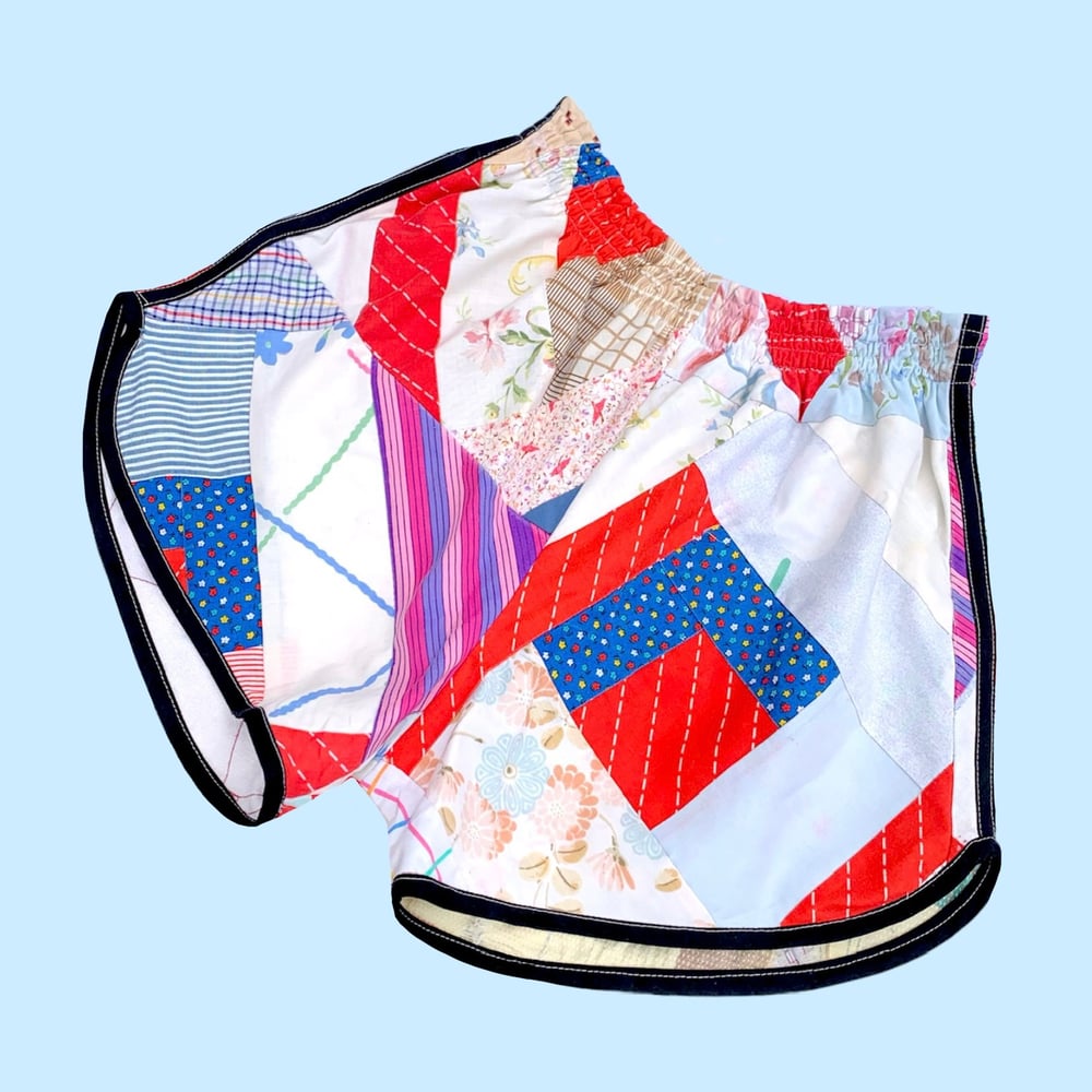 Image of Retro Quilt Shorts — Multi Patchwork Black