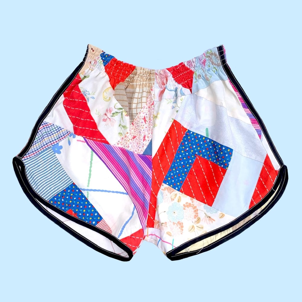 Image of Retro Quilt Shorts — Multi Patchwork Black