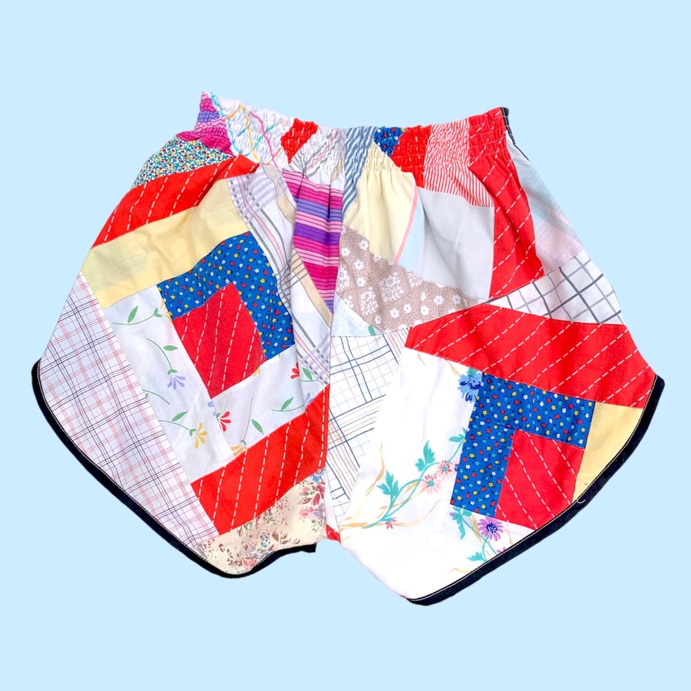 Image of Retro Quilt Shorts — Multi Patchwork Black