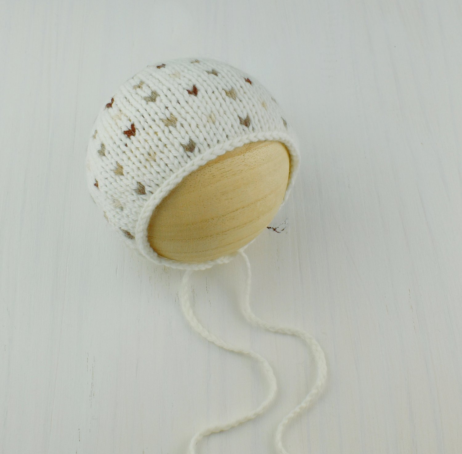 Image of Neutral Hearts Bonnet