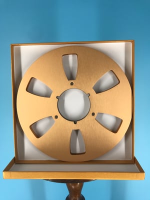 Image of Burlington Recording 1/4" x 10.5" GOLD Extra Heavy Duty NAB Metal Reel in Gold Box - 6 Windows