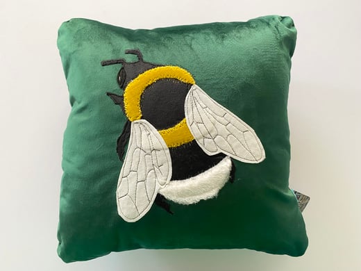 Raggy Roux - Bumble Bee cushion 