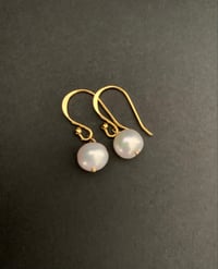 Image 1 of Violet Ivory Pearl in Gold Vermeil