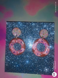Donuts with sprinkles for the top stud 