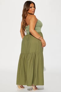 Image 4 of Ribbed Maxi dresse