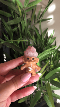 Gemmy rose quartz troll