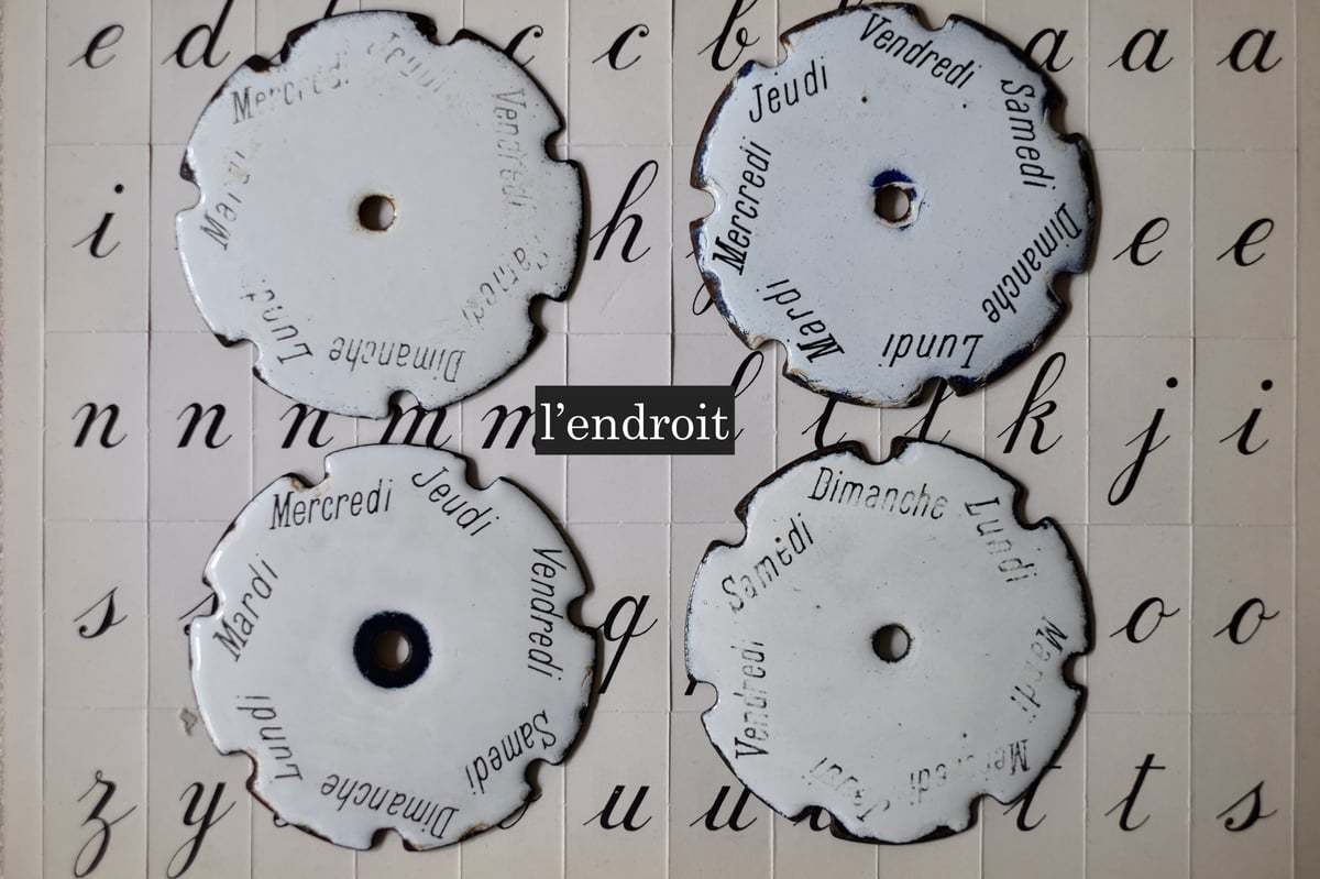 Image of Plaque émaillée ronde, Diamètre 10 cm