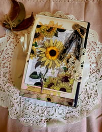 Image 2 of 🌻 Sunflower 🌻 