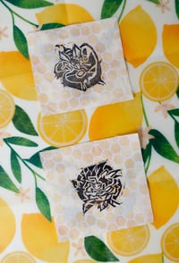 Meat-eating Bee / Sneaky Bee - block print mini patches