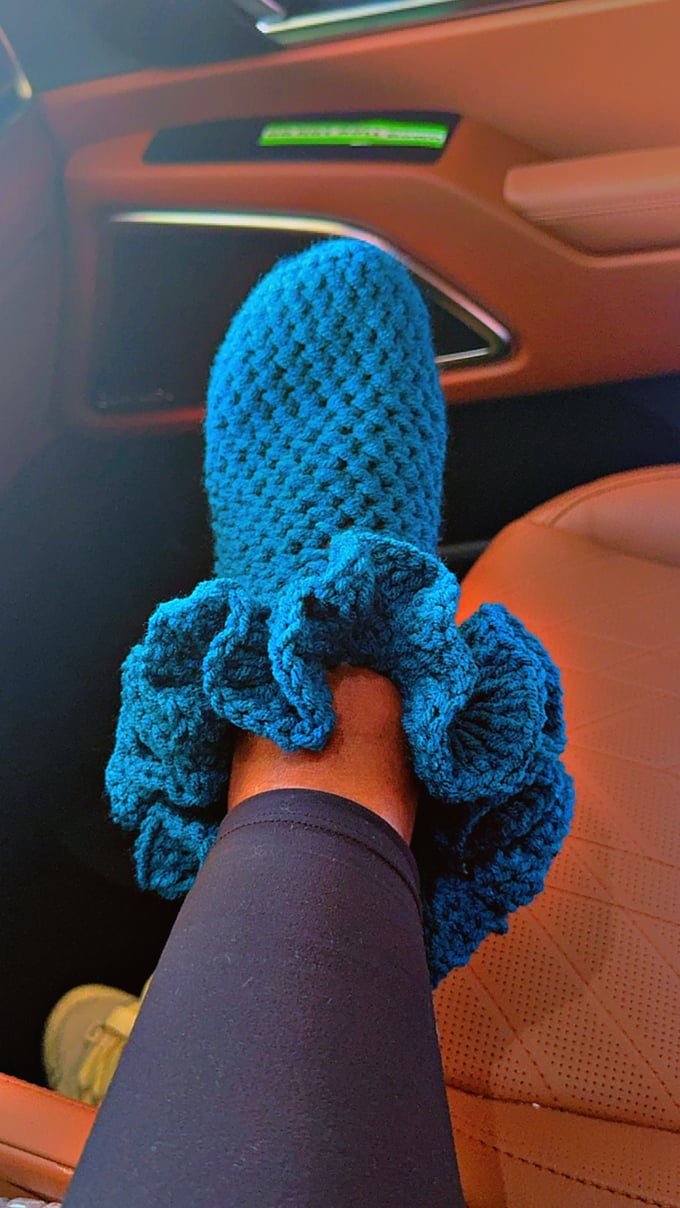 Image of Ruffle Crochet Booties
