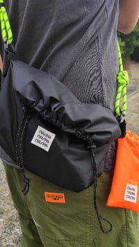 Image 4 of SL MSNGR BAG SIZE L