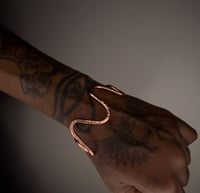 Image 2 of Wavy Copper Bangle with details
