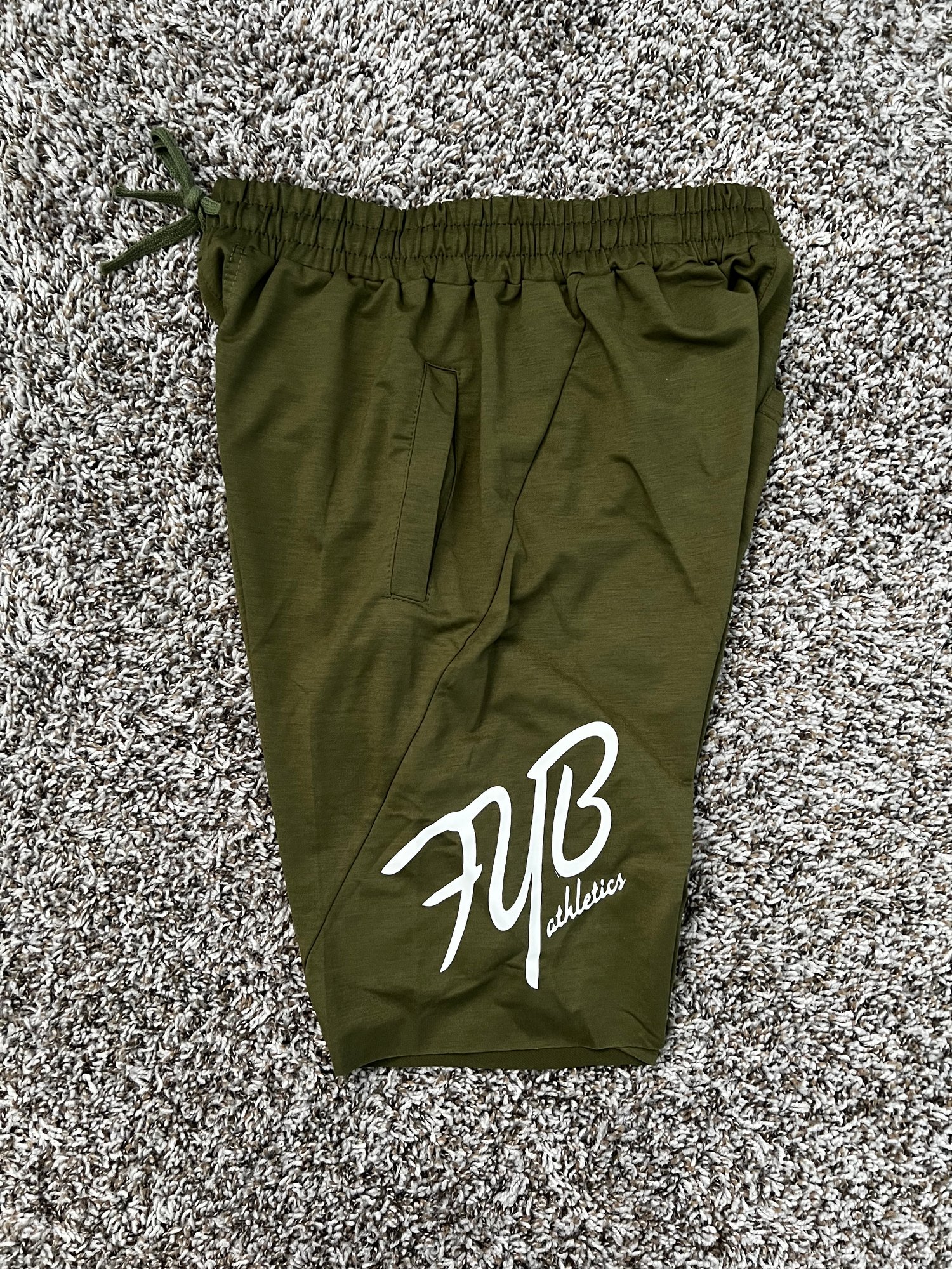 Image of DAILY SHORTS - MILITARY GREEN
