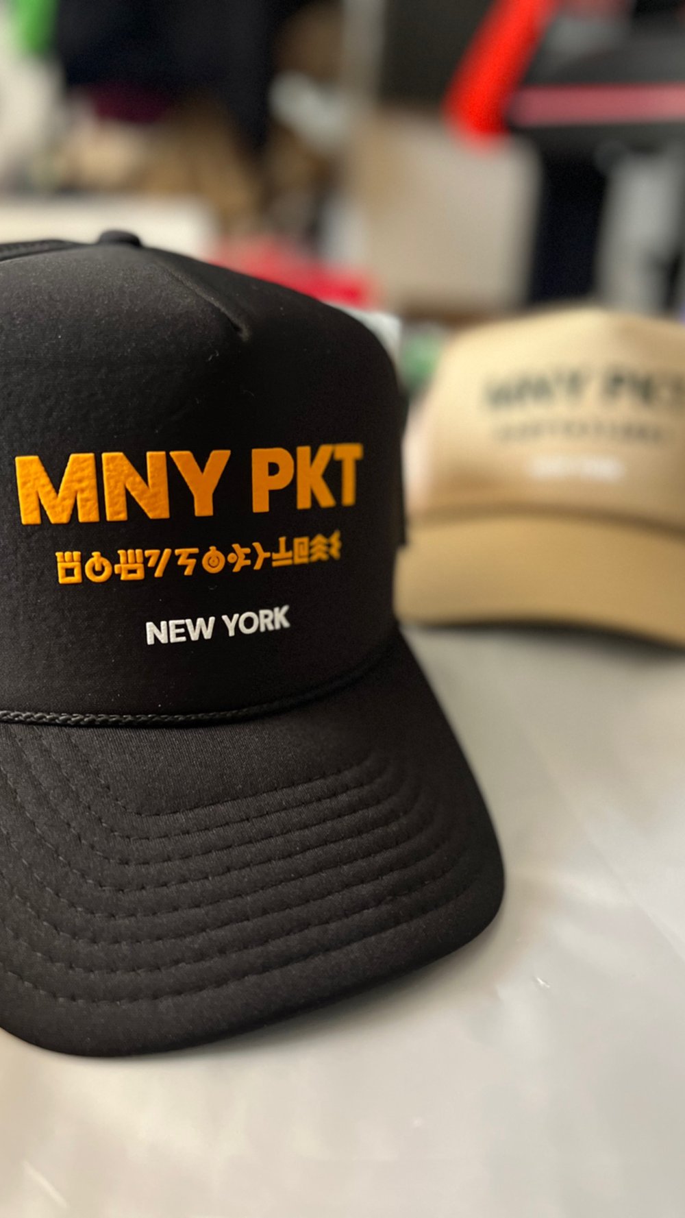 MNY PKT TRUCKER HAT// YELLOW 