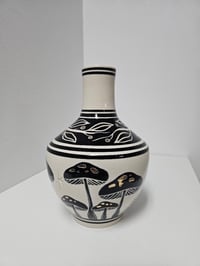Image 3 of Vase 5 - Gold mushies