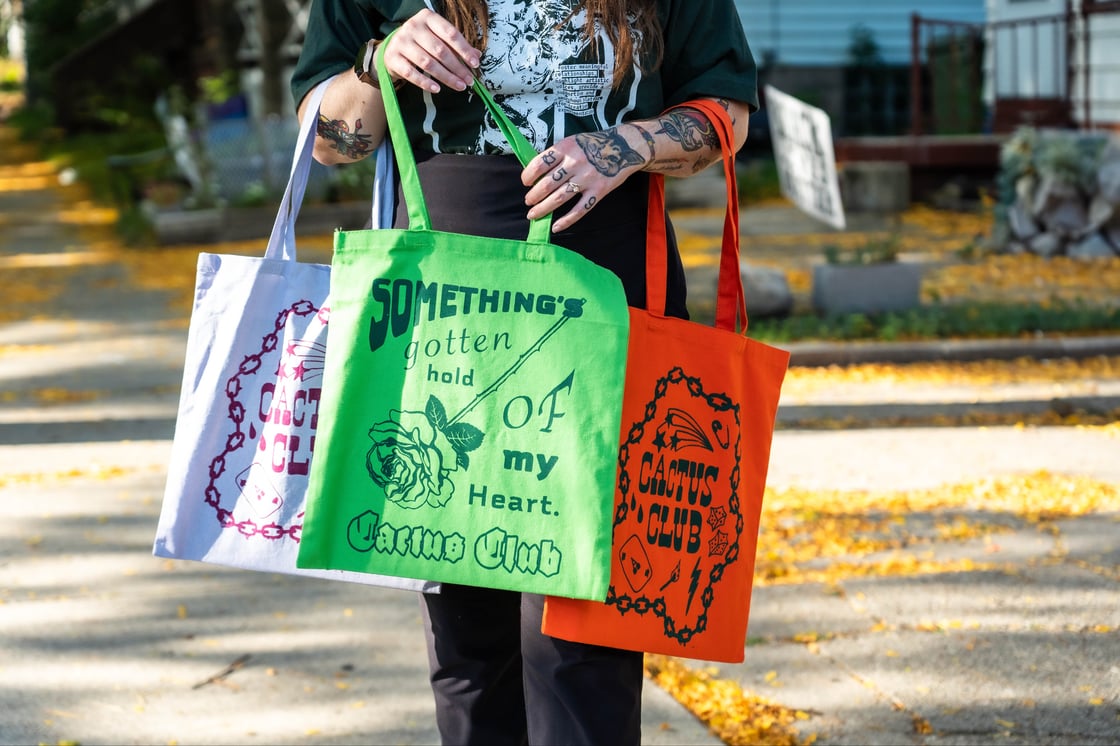 Image of Tote bags (various colors) 