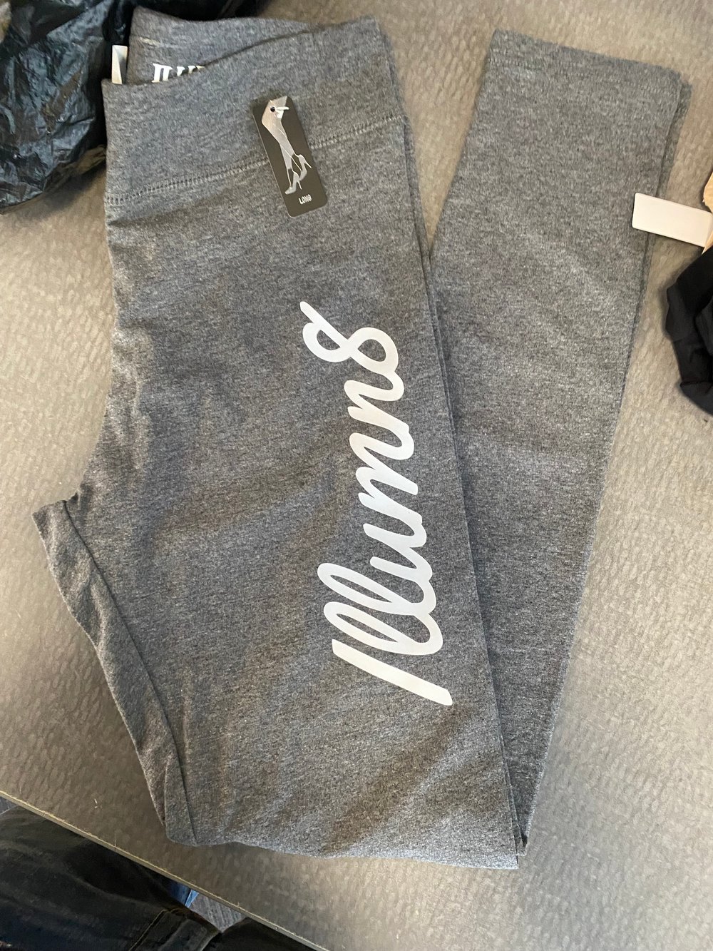 Image of Grey illumn8 leggings 