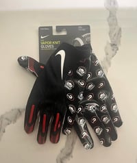UGA COLLEGE FOOTBALL GLOVES