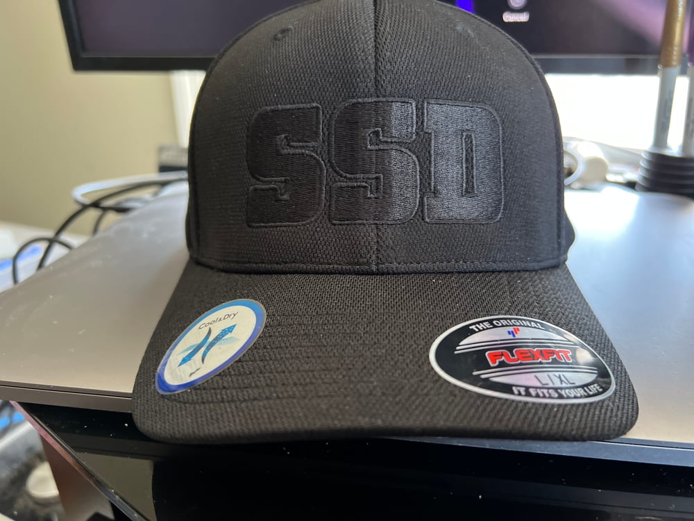 Blackened Black Flexfit Hat with Thickened Black Solid SSD logo 