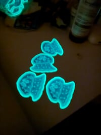 Image 1 of ( Glowing sticker)  Sparkling jellyfish