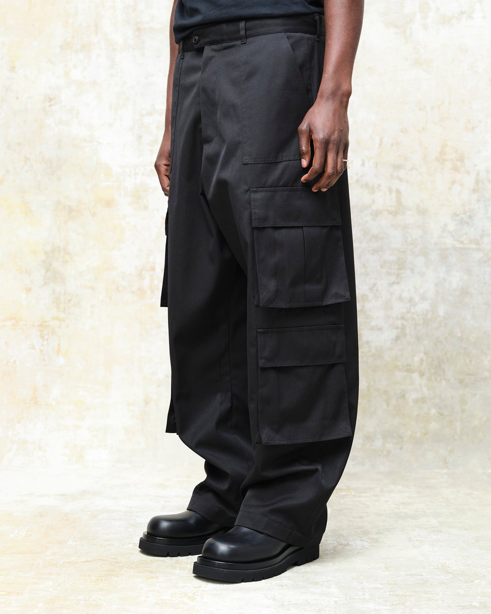 Image of Black Cotton Gabardine Wide Leg Cargo Pants