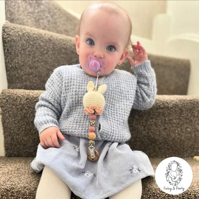 DUMMY CLIP: Crochet Bunny