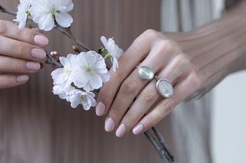 Image of "Love" silver ring with rock crystal · AMOR · 