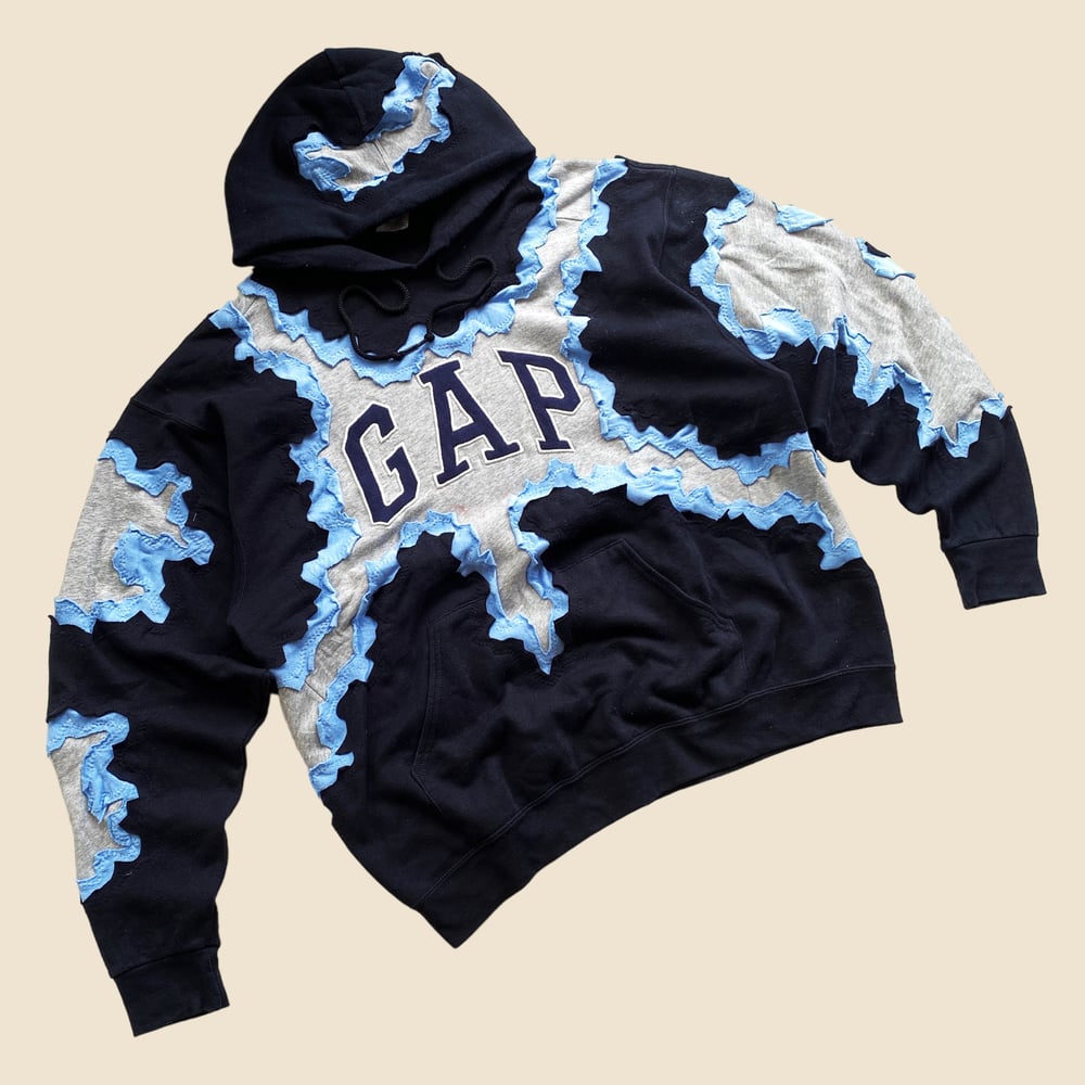 REWORKED GAP 3 LAYER CRACKED HOODIE SIZE L/XL