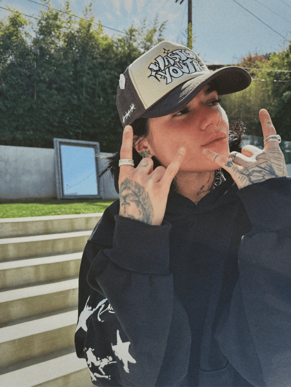 WASTED YOUTH TRUCKER HAT
