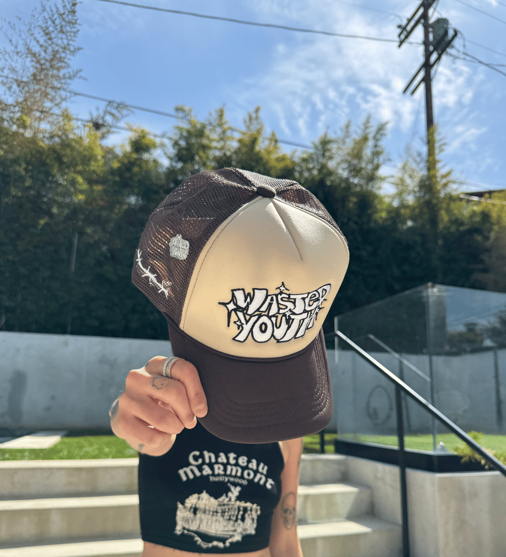 WASTED YOUTH TRUCKER HAT