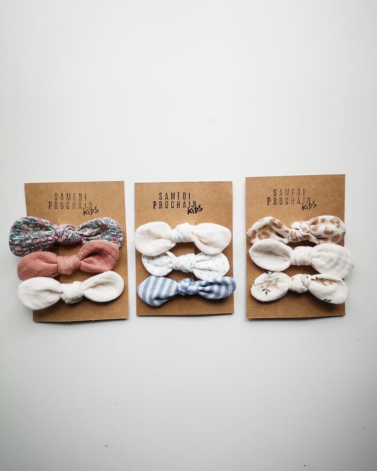 Lot 3 barrettes Image 2