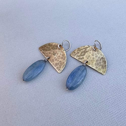 Image of Kyanite Drops