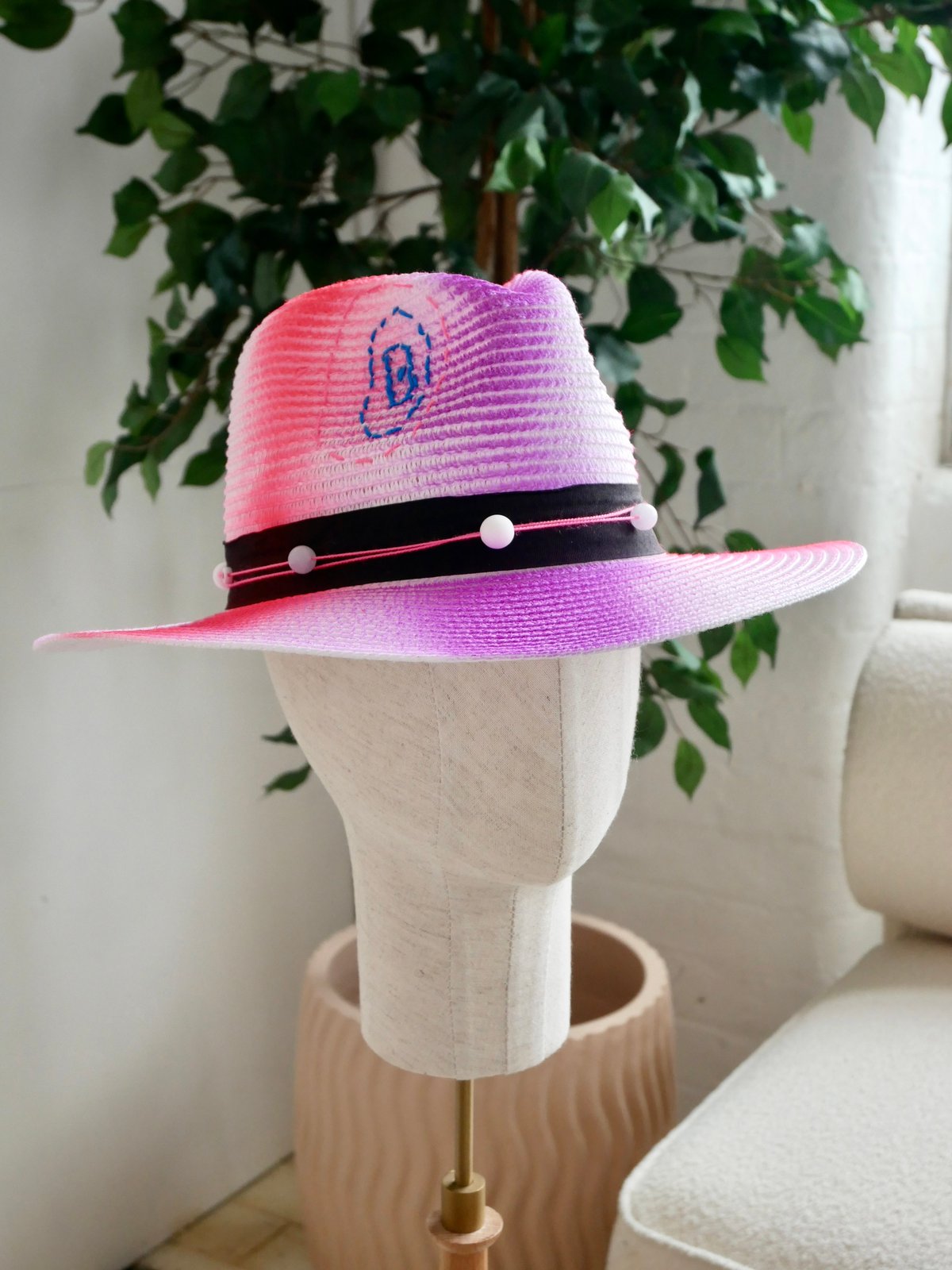 Leonora Hat