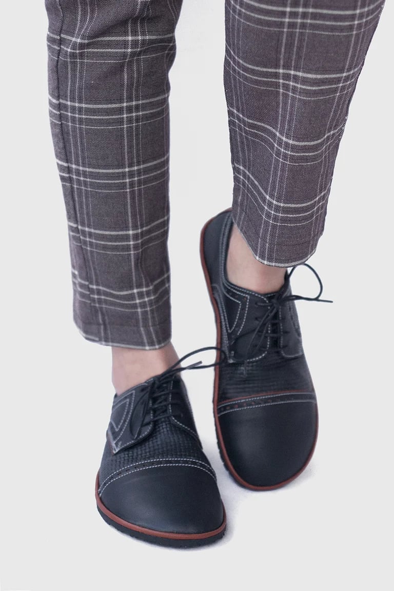 Image of Toecap Brogued Derby in Black and Brown